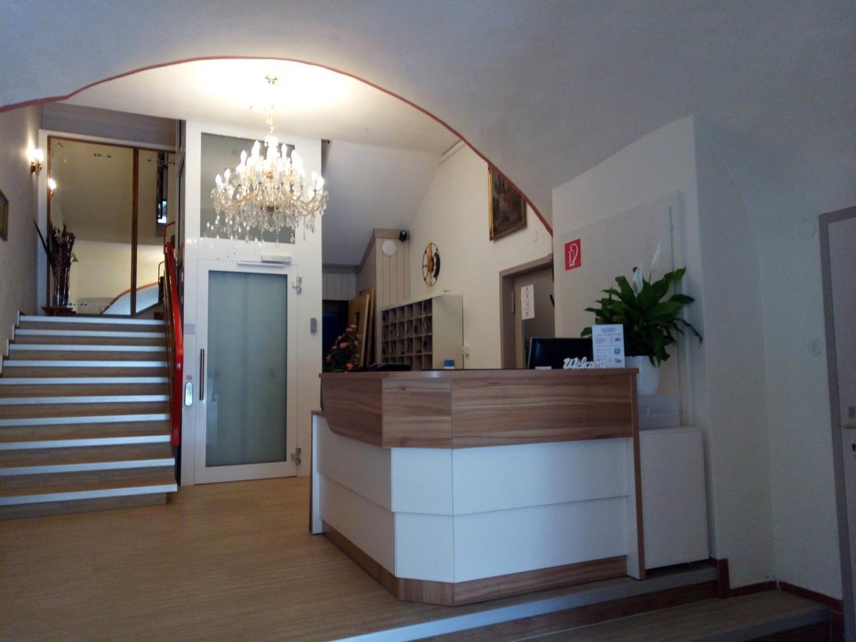 Hotel Kirchenwirt Bad Kleinkirchheim Eksteriør billede