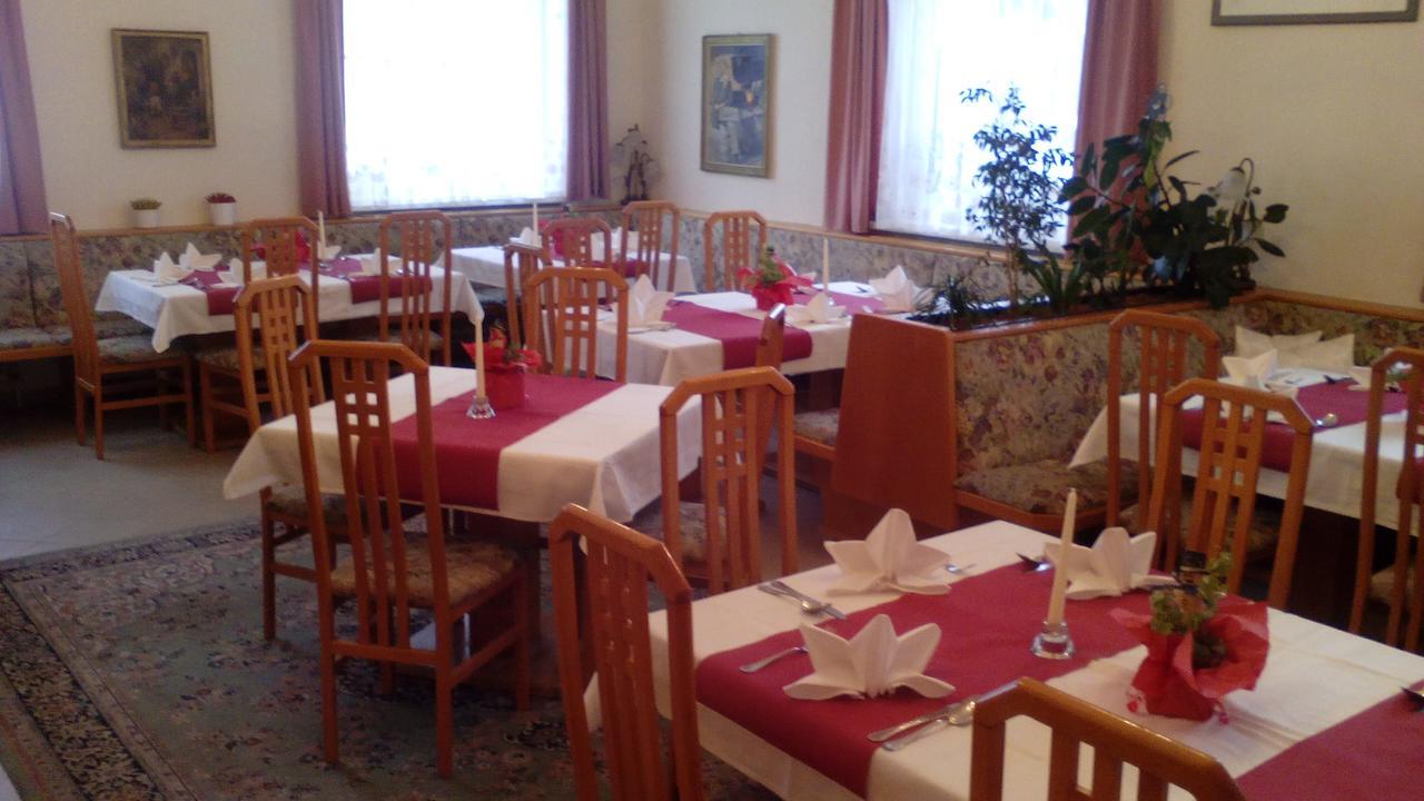 Hotel Kirchenwirt Bad Kleinkirchheim Eksteriør billede